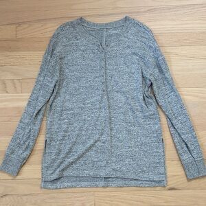 Abercrombie & Fitch Heather Gray Knit Sweater